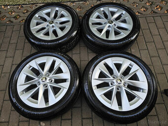 ALU letní kola Rotare orig Škoda 5x112 Octavia IV R17 5E3