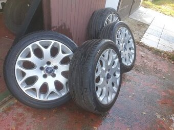 Alu kola Ford r 17