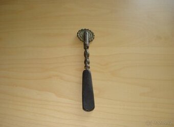 Staré mosazné rádlo