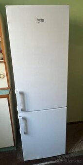 Lednice s mrazákem Beco