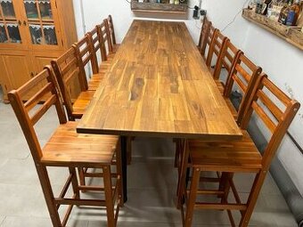 Stůl jídelní, stůl barový a 12 židlí - akácie