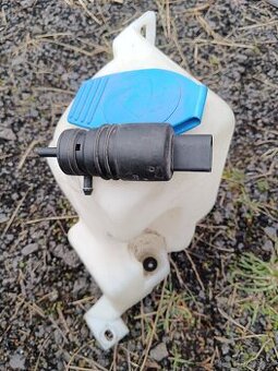 Škoda Octavia 1 nádoba ostřikovače s motůrkem