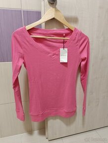 Nové tričko s dlouhým rukávem