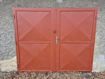 Pronajmu garáž u heliportu - 1