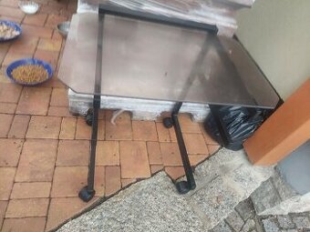 Maly stolek pojizdny, sklo