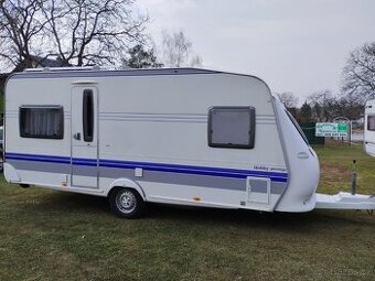 HOBBY 495 UFe č.703. Pro 4. Fr. postel. Sprcha. Rok 2007.