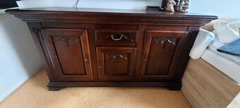 Starozitny Masivní dřevěný nábytek