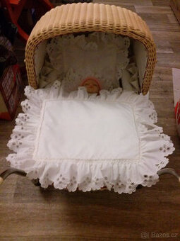 SBĚRATELSKY KOČAREK PRO PANENKU PO RENOVACI - BUŽIRKA