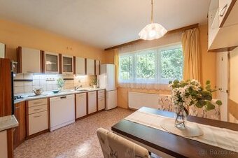 Daruji starší kuchyňskou linku za odvoz – Praha Smíchov