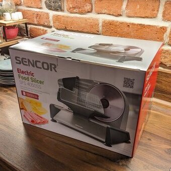 NOVÝ kraječ SENCOR SFS 4050SS