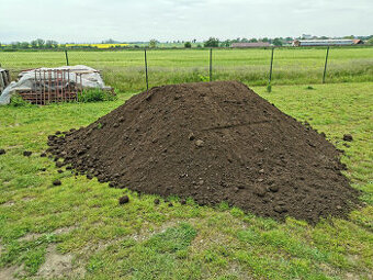 Trávník, zemina na dorovnání Nymburk