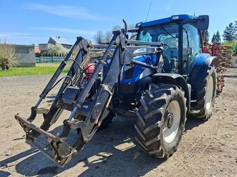 NEW HOLLAND TS 135 A 4X4