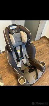 Autosedacka Graco