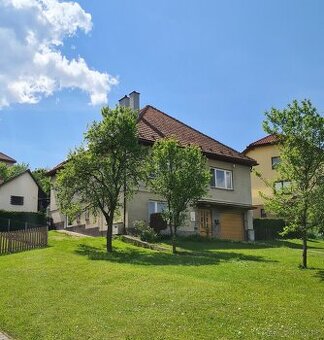 Prodej rodinného domu s fotovoltaikou Stitna nad