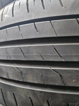 215/50R17 95V XL N'Fera NEXEN