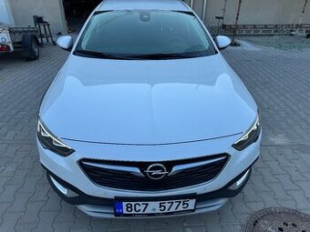 Opel insignia 2.0 191KW 4x4 exclusive top výbava