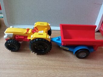 Plastový traktor s vlečkou 40 cm - 1