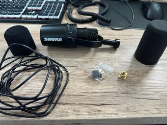 Mikrofon Shure MV7 s příslušenstvím