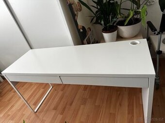 Stůl ikea