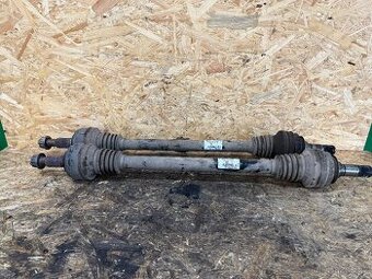 ZADNÍ POLOOSY VW TOUAREG 7P 3.0 TDI 7P0501201G
