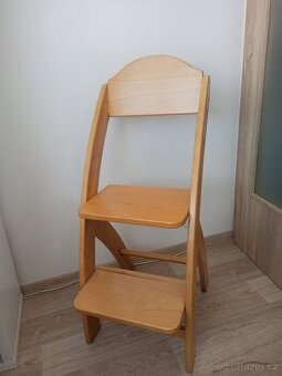 Rostoucí židle