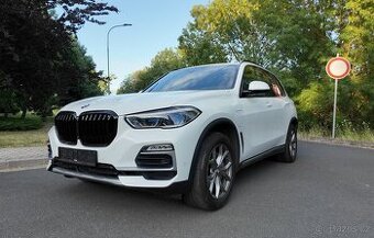 BMW X5 45e xDrive + zimní pneu
