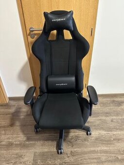 Herní židle DXRacer Formula černá, látková