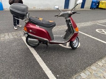 Scouter piaggio sfera 50