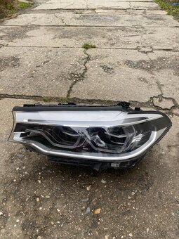 Levé přední světlo bmw 5 G30/G31