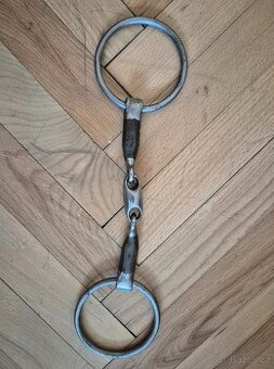 Dvakrát lomené stihlo sweet iron