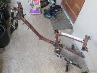 Predám rám s vidlicami na Jawa 20, 21, 05 pionier