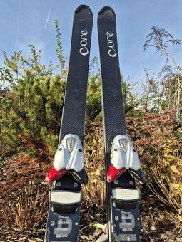 švýcarské lyže Core Downforce 188 R 25, Vist speedlock