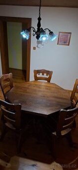 Holandský nábytek  - jídelní stůl a 5 židlí