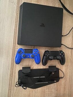 PS4 Slim 500gb + Ovladače a hry