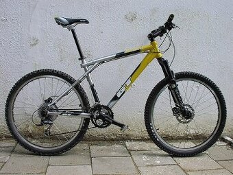 Horské kolo GT Avalanche 0.5 (velikost XL)