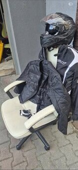 Helma se sluneční clonou