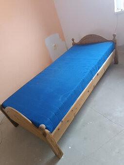 Postel dřevo masív 90cm x 200cm včetně roštu a matrace