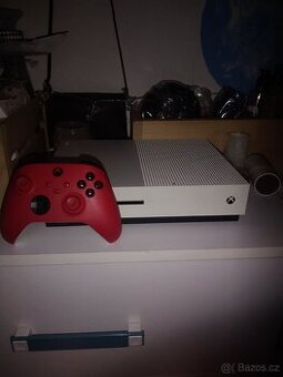 Xbox one+ ovladač