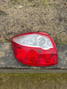 Toyota Auris 1 - zadní levé světlo