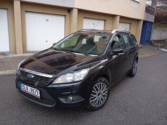Ford Focus, 1.6 nafta , rok 2008 , plně pojízdné.