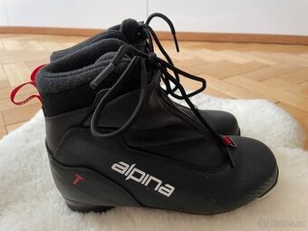 Boty na bezky velikost 36