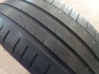 215/45 R18 MICHELIN (1616)