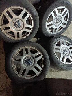 4ks alu disky orig. Volkswagen 5x100 r16 pneu 205/55 r16