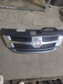 Prodám masku chladiče Fiat Freemont