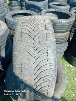 215/55-16 Michelin