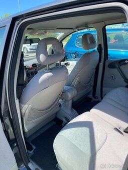 Mercedes-Benz A160