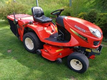 Zahradní traktor Kubota GR 2100 - II pohon kol 4x4