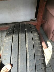 Prodam 4 ks Michelin Primacy 215/60 R17