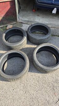 Pneu 235/40 R19