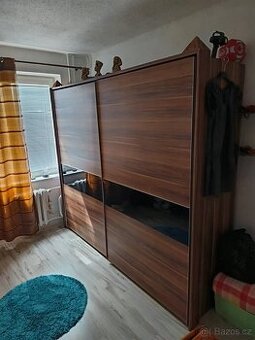 Skříň - 1